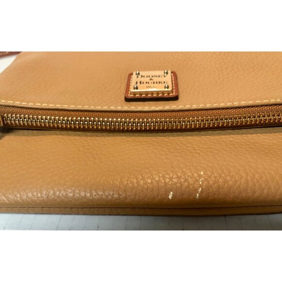 Dooney & Bourke crossbody folder-over handbag purse tassel pebbled tan - Picture 5 of 12